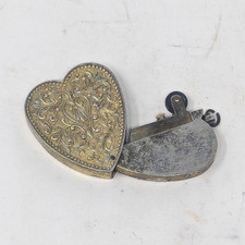 Vintage Heart Shaped Pendant Lighter Ornate Engraved Necklace Cigarette Lighter picture
