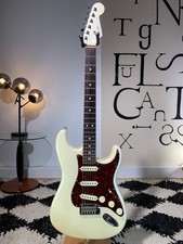 Fender Limited Edition American Showcase Stratocaster Olympic White pearl  7.8lb picture