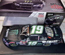 1:24 2019 #19 Hailie Deegan Monster Energy Raced Win Toyota Camry autographed picture