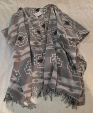 Women's Sonoma Gray Shawl Wrap One Size Southwest pattern with fringe bottom NWT picture