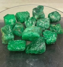 145,ct Natural green  crystal rough emerald gemstone raw lot from swat picture