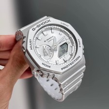 Casio G-Shock GA-2100FF-8A Silver Metallic CasiOak Analog Digital 200M WR Origin picture