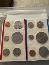 1976 P & D United States Mint Set 12 Coin Clad Set OGP Envelope picture