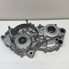 97 - 99 HONDA CR 250 R LEFT SIDE ENGINE CRANK CASE  picture