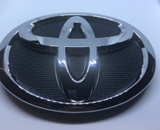 GENUINE 2007-2009 TOYOTA CAMRY FRONT GRILLE EMBLEMS FACTORY OEM BRAND NEW PART picture