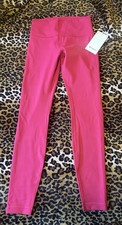 NWT Women’s Size 8 Lululemon Wunder Train 28” Leggings Passionate Pink Everlux picture