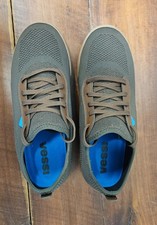 Vessi Weekend Sneaker men's size 11 brown picture