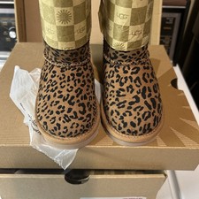 UGG T Bailey Bow Boots ROSETTE Toddler Size 8  1005879T T/CHE picture