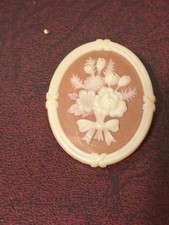 Vintage Signed AVON Flower Cameo Pin Brooch Lucite. 10269 picture