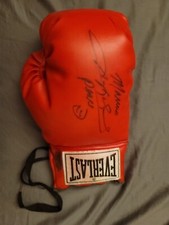 Sugar Ray Leonard multi SIGNED Everlast Full Size Boxing Glove  picture