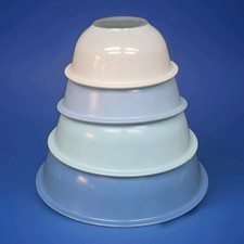Pyrex Moody Blue Nesting Mixing Bowl Set 4 Piece Gradient Blue White Vintage picture
