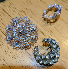 Vintage 3pc Silver-Tone Brooch Lot w/ Rhinestone Pins & Sim Pearl Ring picture