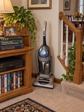 🍊Hoover Windtunnel Twin Chamber HEPA Bagless Upright Vacuum Cleaner NICE picture
