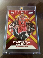 2022-23 Panini Player of the Day DeMar DeRozan #12 Gold /10 picture