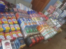  GIGANTIC ESTATE FIND OF VINTAGE SPORTSCARDS WITH OLD UNOPENED PACKS LIQUIDATION picture
