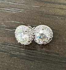 VVS1 Moissanite Earrings picture