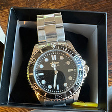 Invicta Diver Quartz Stainless Steel Silver Bracelet Black Dial 200m Box picture