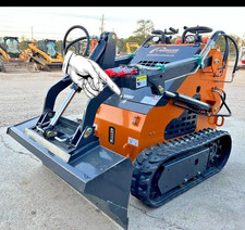 China Mini Skid Steer Hood Latch picture