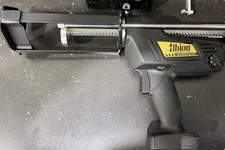 Albion E18T400X10 18V 2 Component Caulk & Adhesive Gun w/ Charger picture