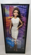 THE BARBIE LOOK CITY SHOPPER BRUNETTE MODEL MUSE DOLL 2012 MATTEL X9196 NRFB  picture