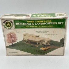 Vintage Bachmann Mobile Home & Car HO Scale #2556 picture