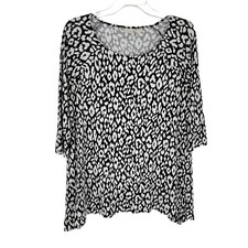 Chico's Size Medium (1) Top Shirt Black Animal Print Jersey Knit Tee picture