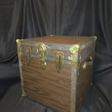 Vintage Mid Century Union Trunk Cube Footlocker Storage Chest WITH KEY Canadian picture
