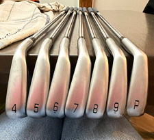 Mizuno JPX 925 Hot Metal 4-PW Iron Set 7 Clubs Stiff Steel Right-Handed picture