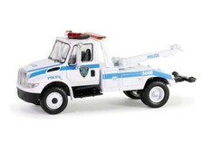 2019 International Durastar 4400 Tow Truck 1:64 Model - Greenlight 33250A picture