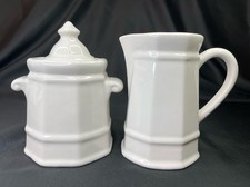 Vintage Pfaltzgraff HERITAGE WHITE Lidded Sugar And Creamer Set (Castle Mark) picture