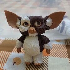 NECA Gremlins Ultimate Gizmo Sad Mogwai Figure   picture