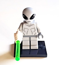 LEGO 2012 Minifigures Series 6 Classic Alien 8827 w/ Weapon picture