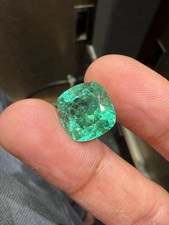 100% Natural 5 Ct Colombian Green Emerald Certified Cushion Cut Loose Gemstone picture