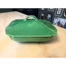 1940s Homer Laughlin Riviera Jade Green Covered Casserole Dish - 10.5
