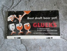 VINTAGE GLUEK'S BEST DRAFT BERET YET PORCELAIN SIGN. 10.5