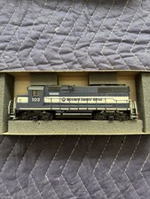 Athearn HO Custom Metro North GP35 #103 DC picture