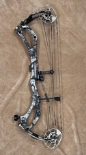 PSE Mach 33 EC2 Right Hand Compound Bow 80lb 25.5-31in Draw kryptec skyfall picture