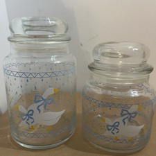 COUNTRY Goose Geese Glass Canisters 2 W/tops 80’s  Raindrops Anchor Hocking Pr2 picture