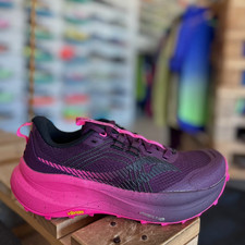 Saucony Xodus Ultra 4 Womens Size 8 picture