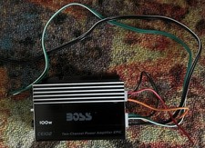 BOSS CE102 AMPLIFIER picture