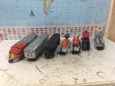 Lionel No. 1539W  - Diesel-Engine-SET Santa Fe  5 freight cars   027 picture