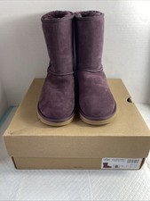 UGG SHORT W CLASSIC 5825 W/PORT picture