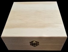 New Wood Storage Box with Latch for dōTERRA Essential Oils - 25 Slot [Natural] picture