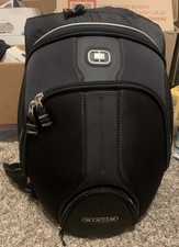 OGIO No Drag motorcycle backpack featuring a streamlined Black Dual Zipper picture