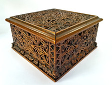 FINE C19TH ANTIQUE VICTORIAN CHIP CARVED/TREEN STAINED PINE SEWING/TRINKET BOX picture