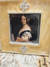 Minature Queen Victoria Picture picture