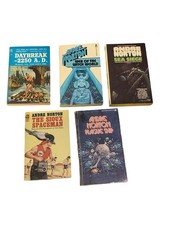Andre Norton Vintage Fantasy Sci Fi Lot Of 5 Novels Paperback Books picture