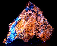 Beautiful Fluorescent Sodalite Specimen 249 Gram picture