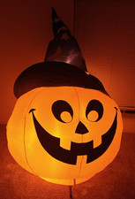 Vintage 2005 Gemmy 8FT Giant Jack-O'-Lantern Pumpkin Which Hat Inflatable W/Box picture