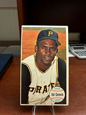 Topps 1964 TOPPS Giant Baseball Roberto Clemente Pittsburgh Pirates #11 picture